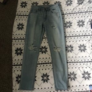 I am selling size 4 (long) American Eagle Jeans.